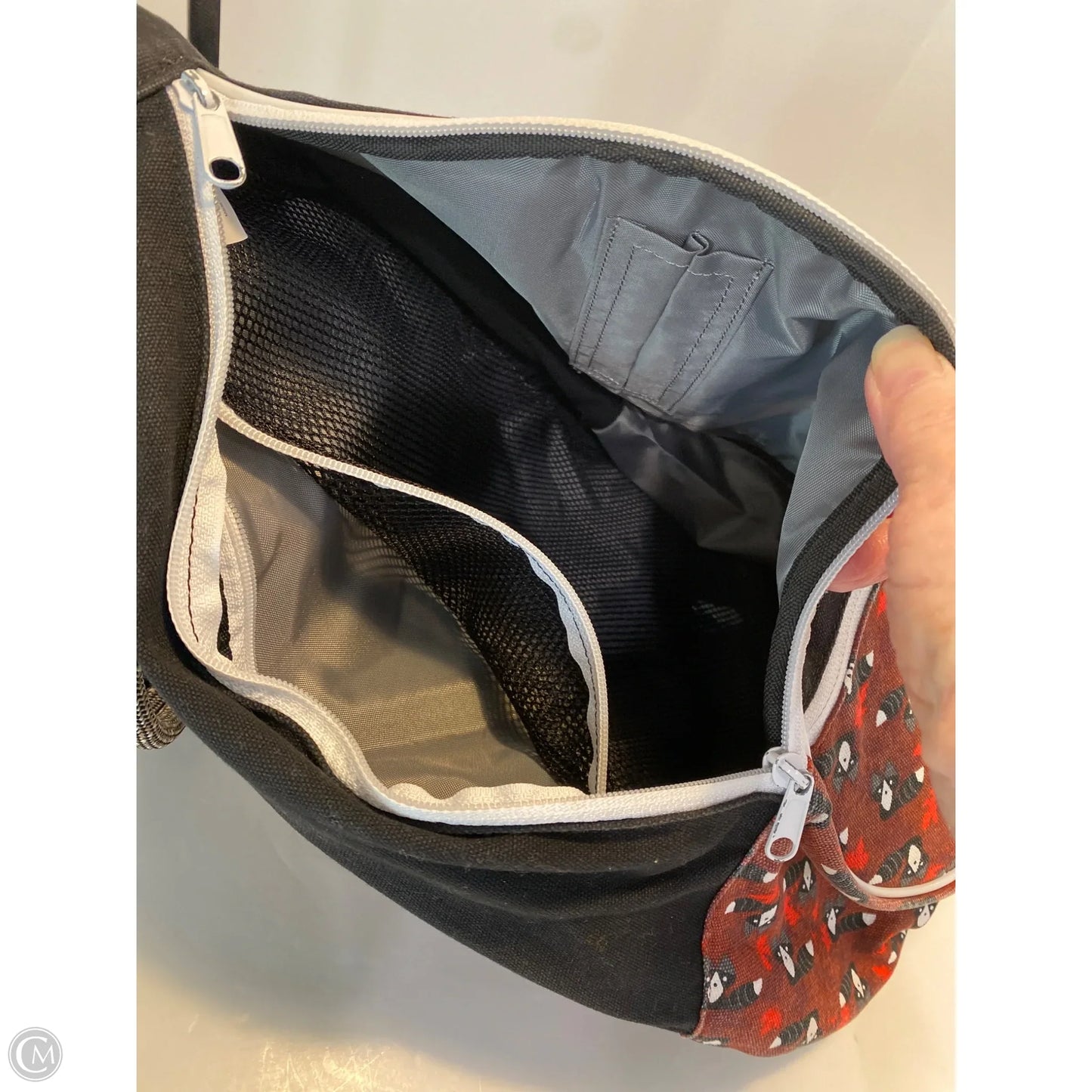 Handbag By Kavu, Size: Large