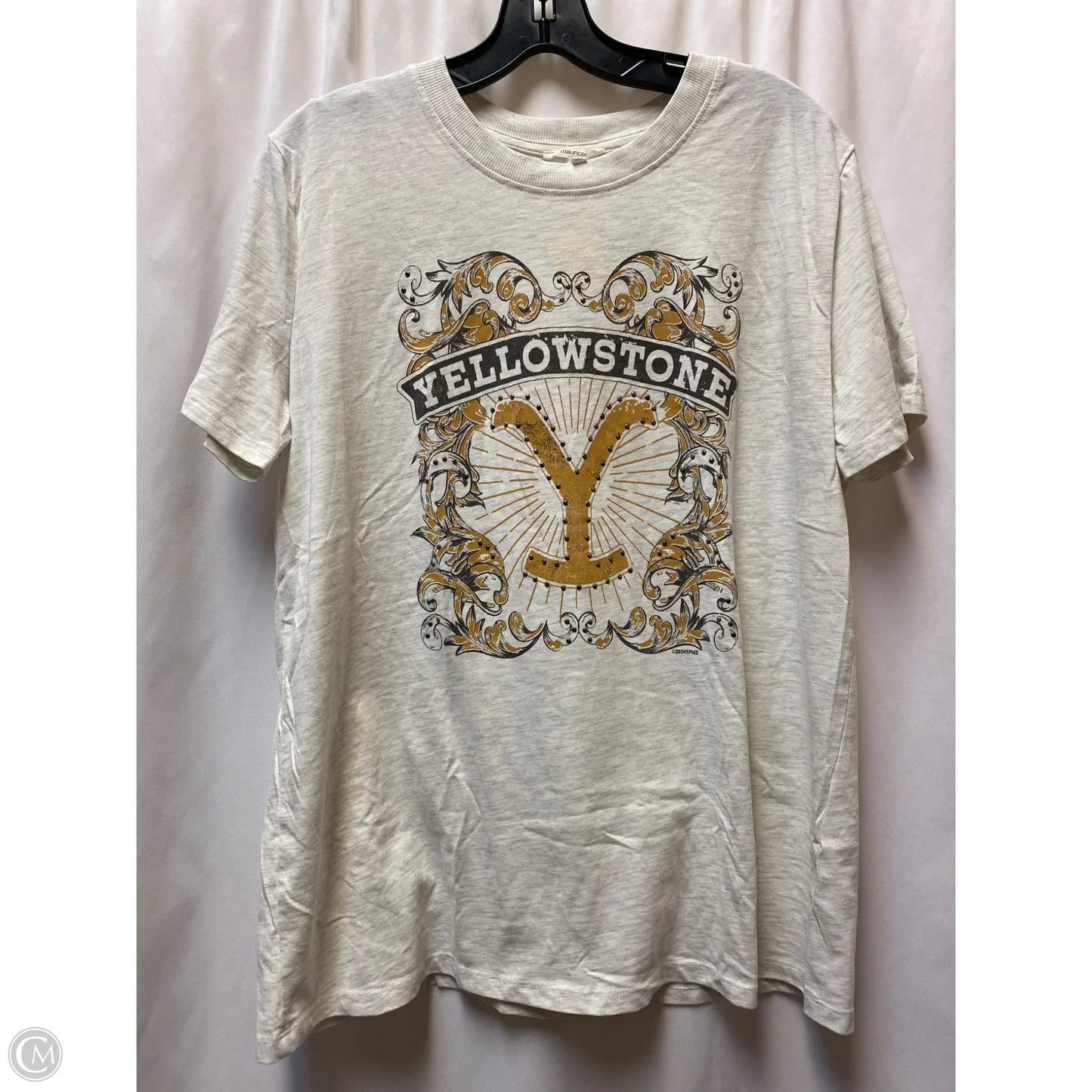 Top Short Sleeve By Maurices In Cream, Size: M