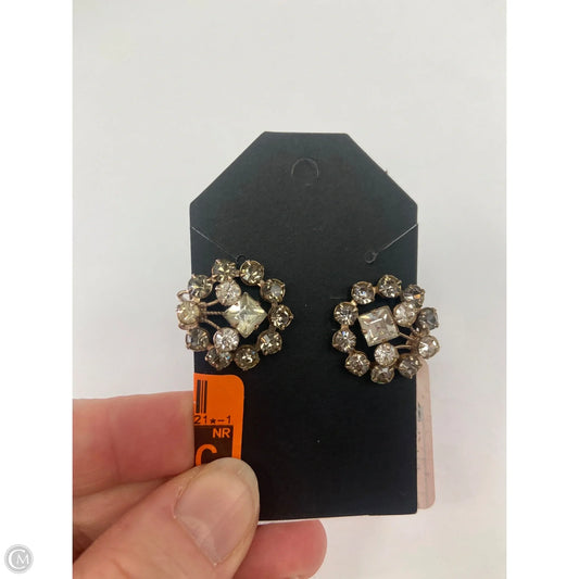 Earrings Clip By Cmf