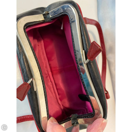 Clutch By Clothes Mentor, Size: Small