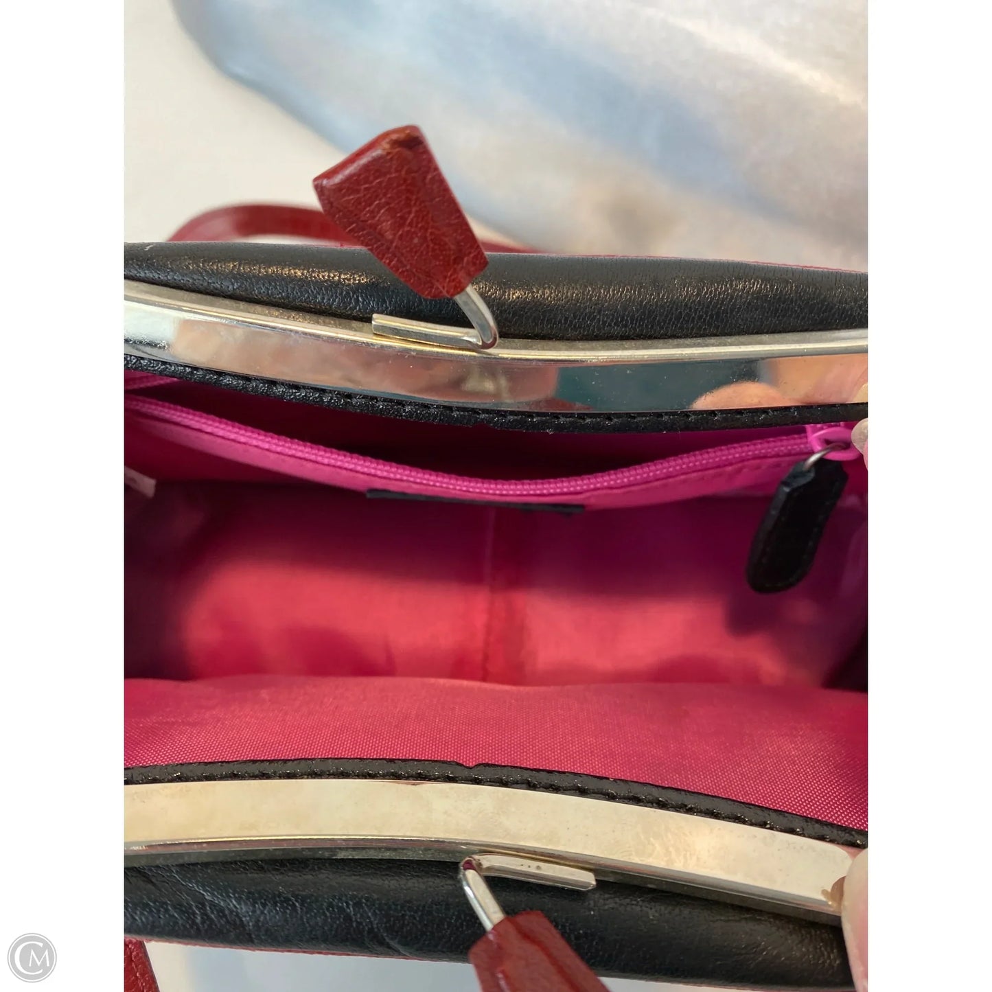 Clutch By Clothes Mentor, Size: Small