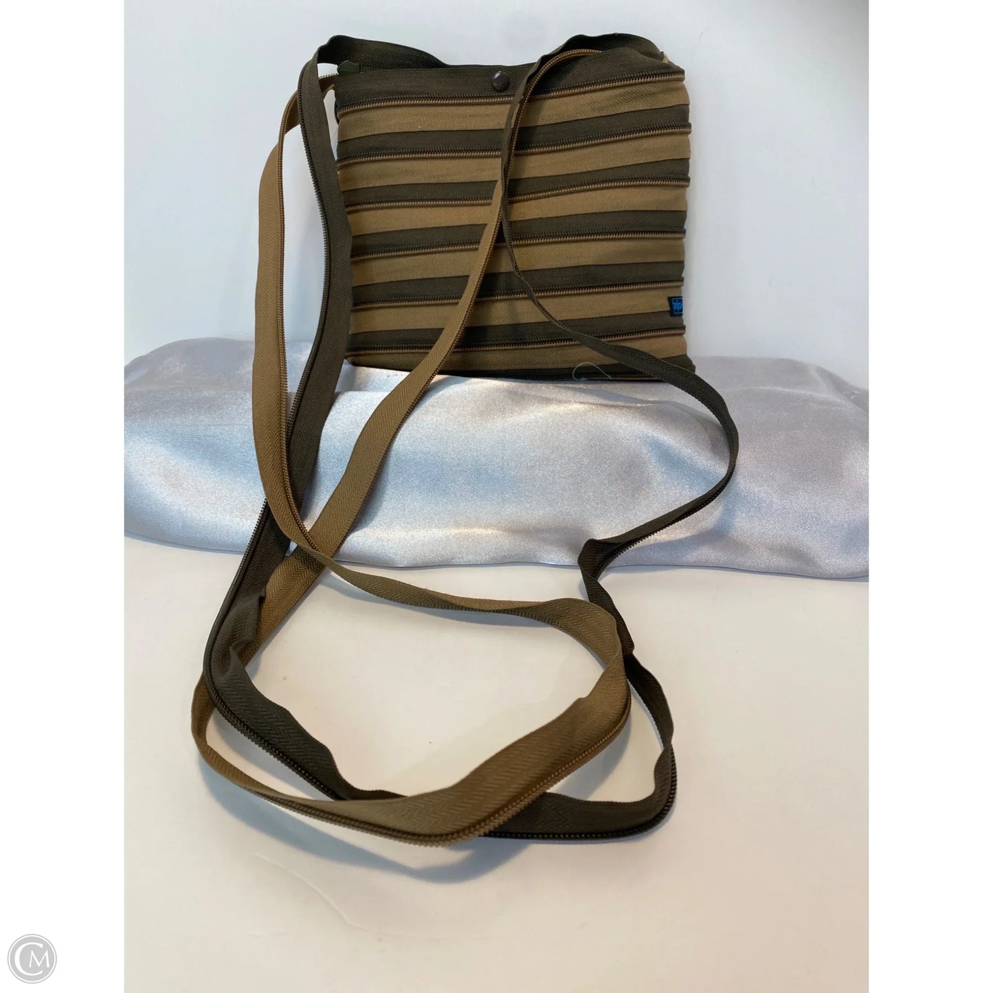 Handbag By Clothes Mentor, Size: Small