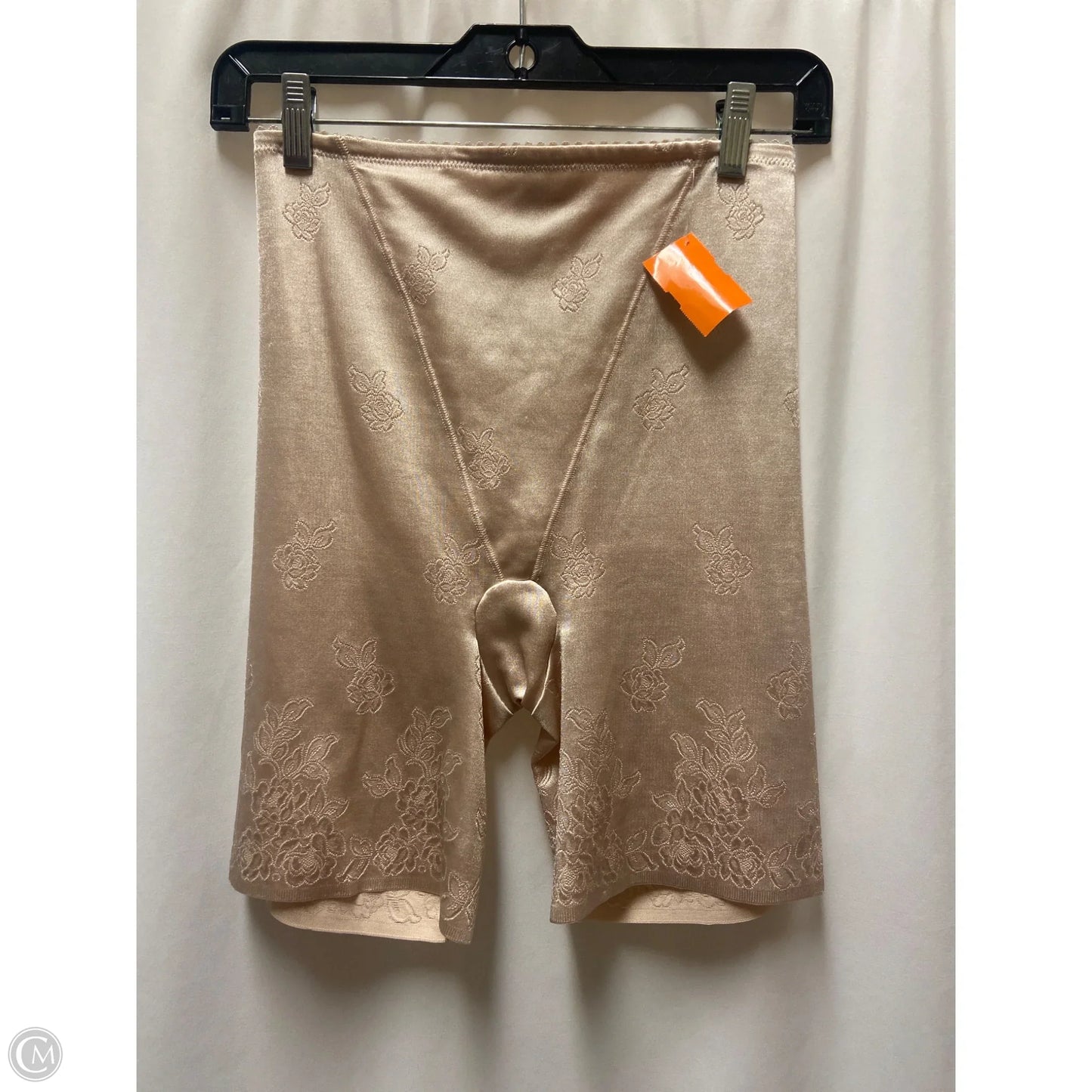 Shorts By Flexees In Beige, Size: L