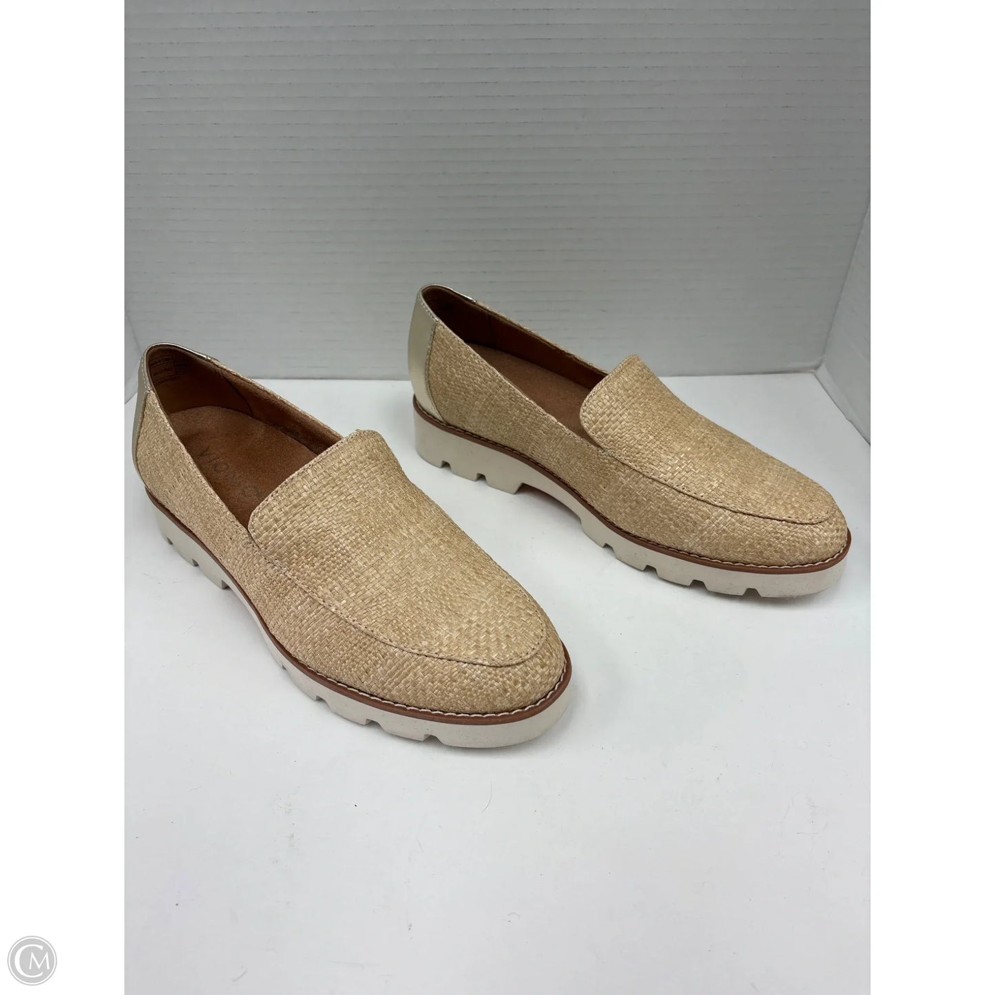Shoes Flats By Vionic In Tan, Size: 6.5