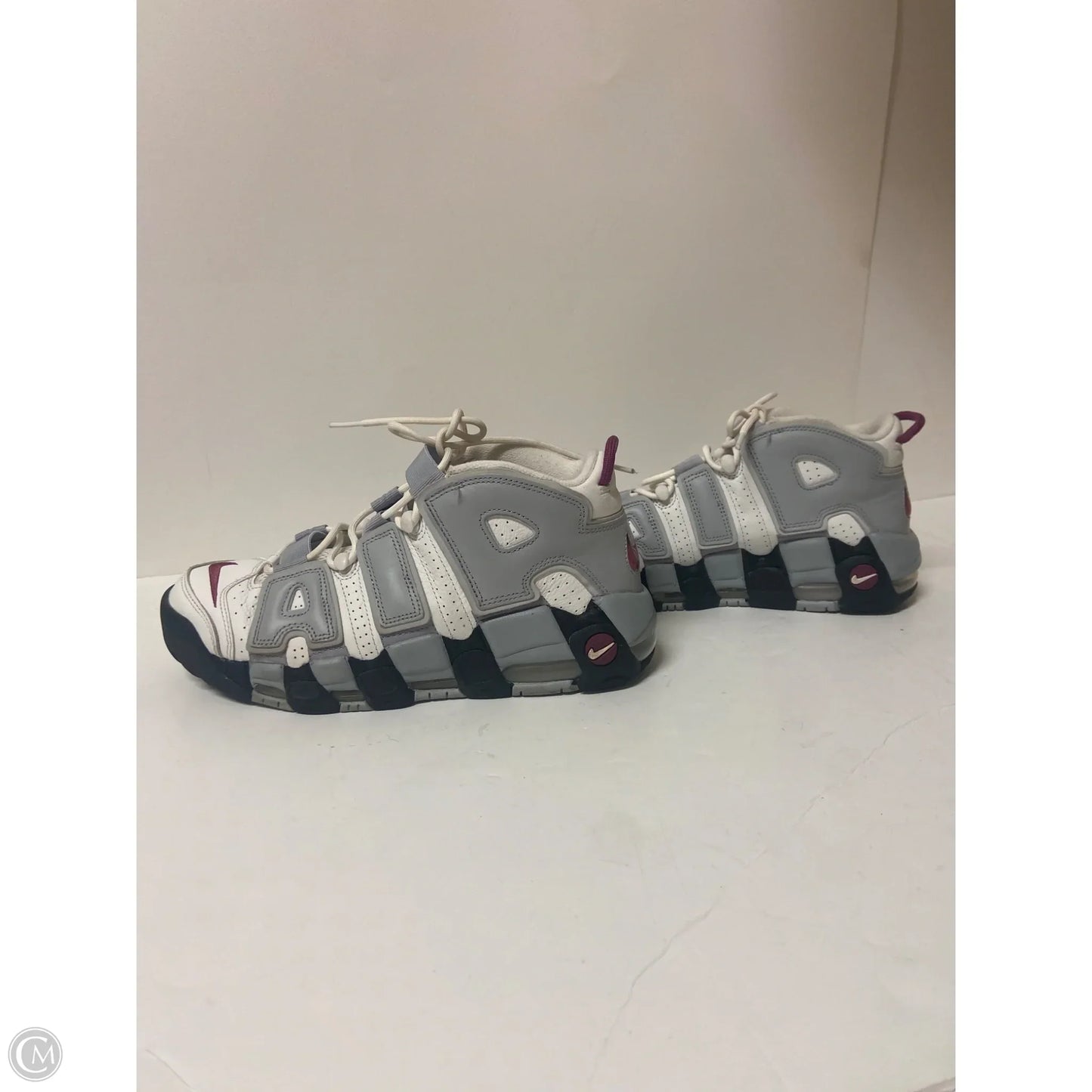 Shoes Athletic By Nike In White, Size: 10
