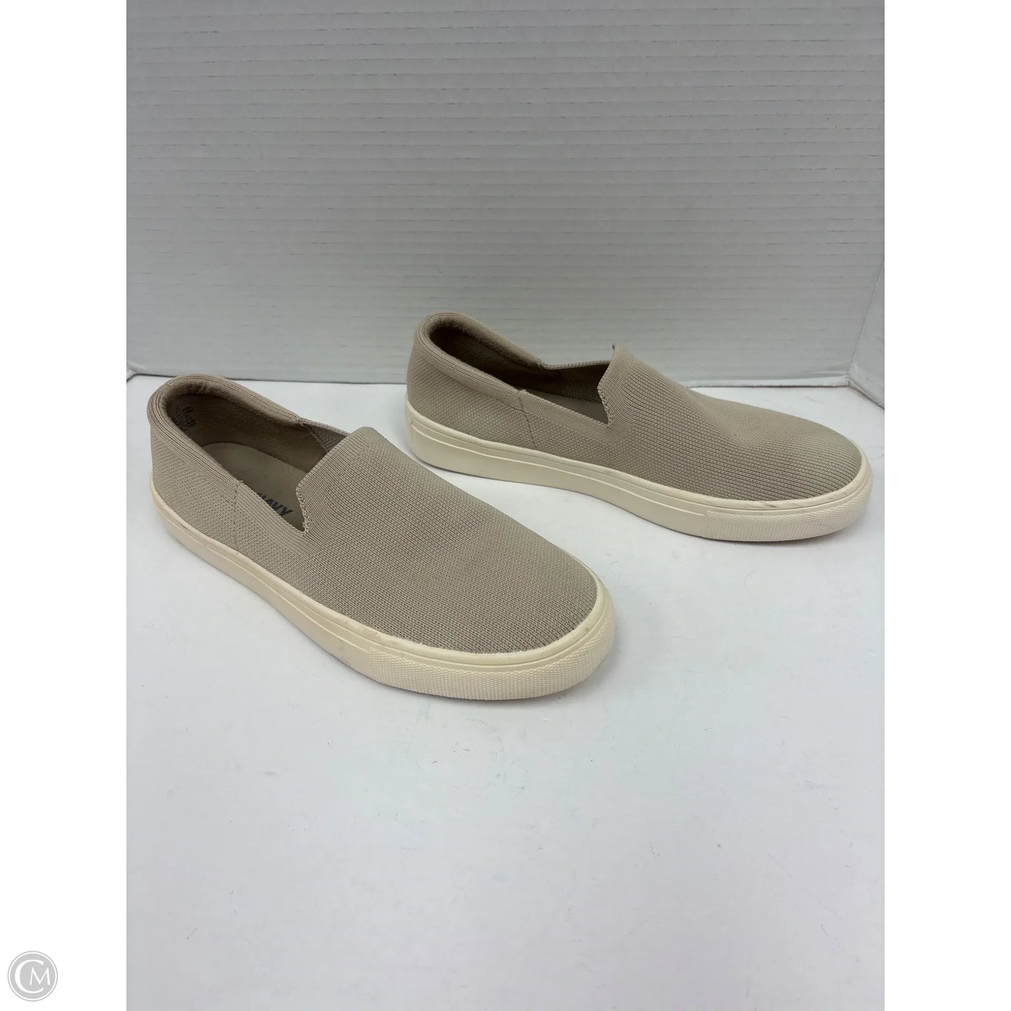 Shoes Sneakers By Old Navy In Tan, Size: 6