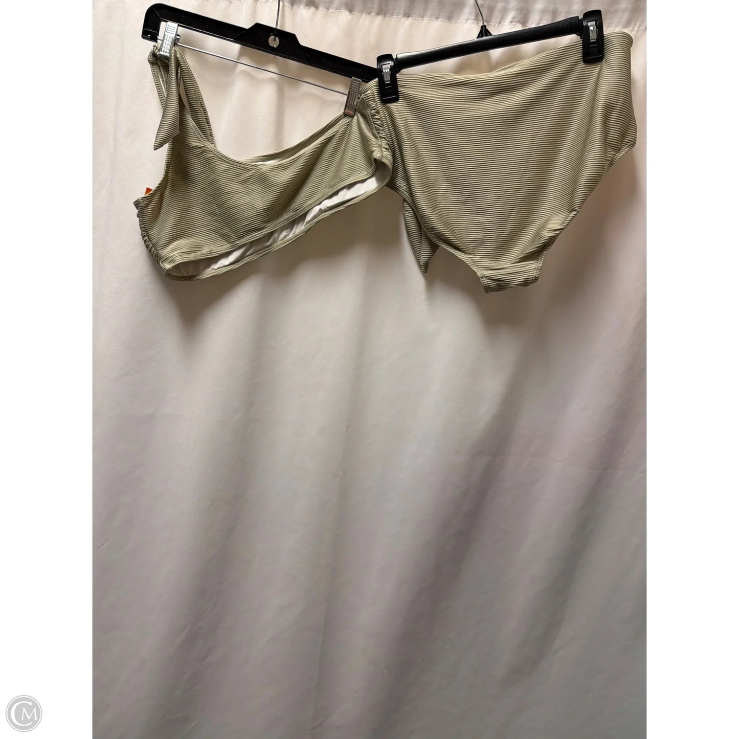 Swimsuit 2pc By Clothes Mentor In Green, Size: Xl