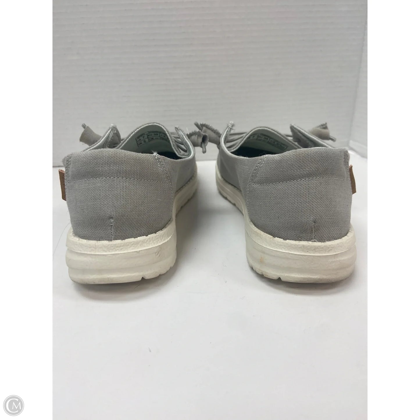 Shoes Flats By Hey Dude In Grey, Size: 7