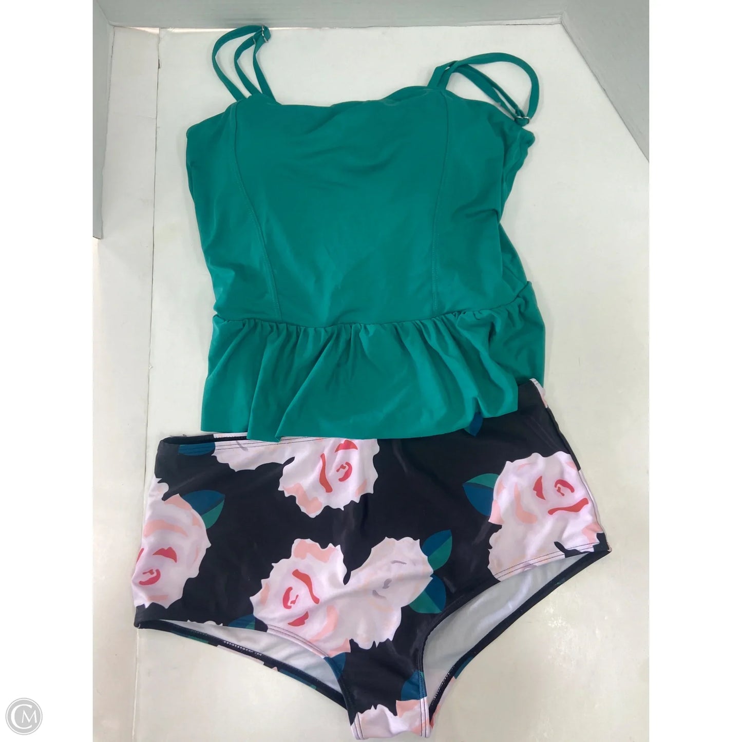 Swimsuit 2pc By Clothes Mentor In Green, Size: L