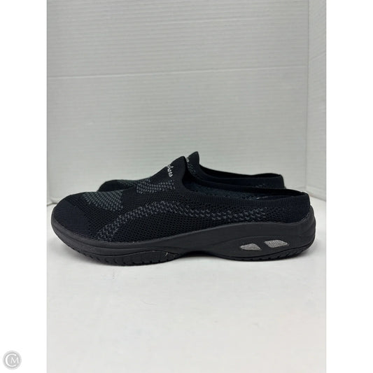 Shoes Flats By Skechers In Black, Size: 7