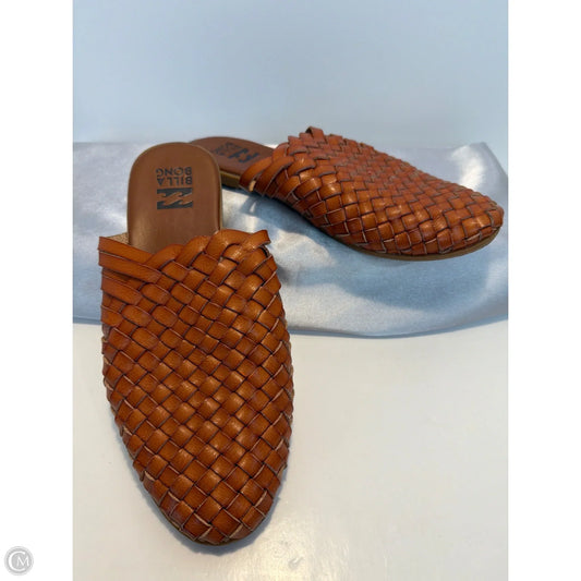 Sandals Flats By Billabong In Brown, Size: 7.5
