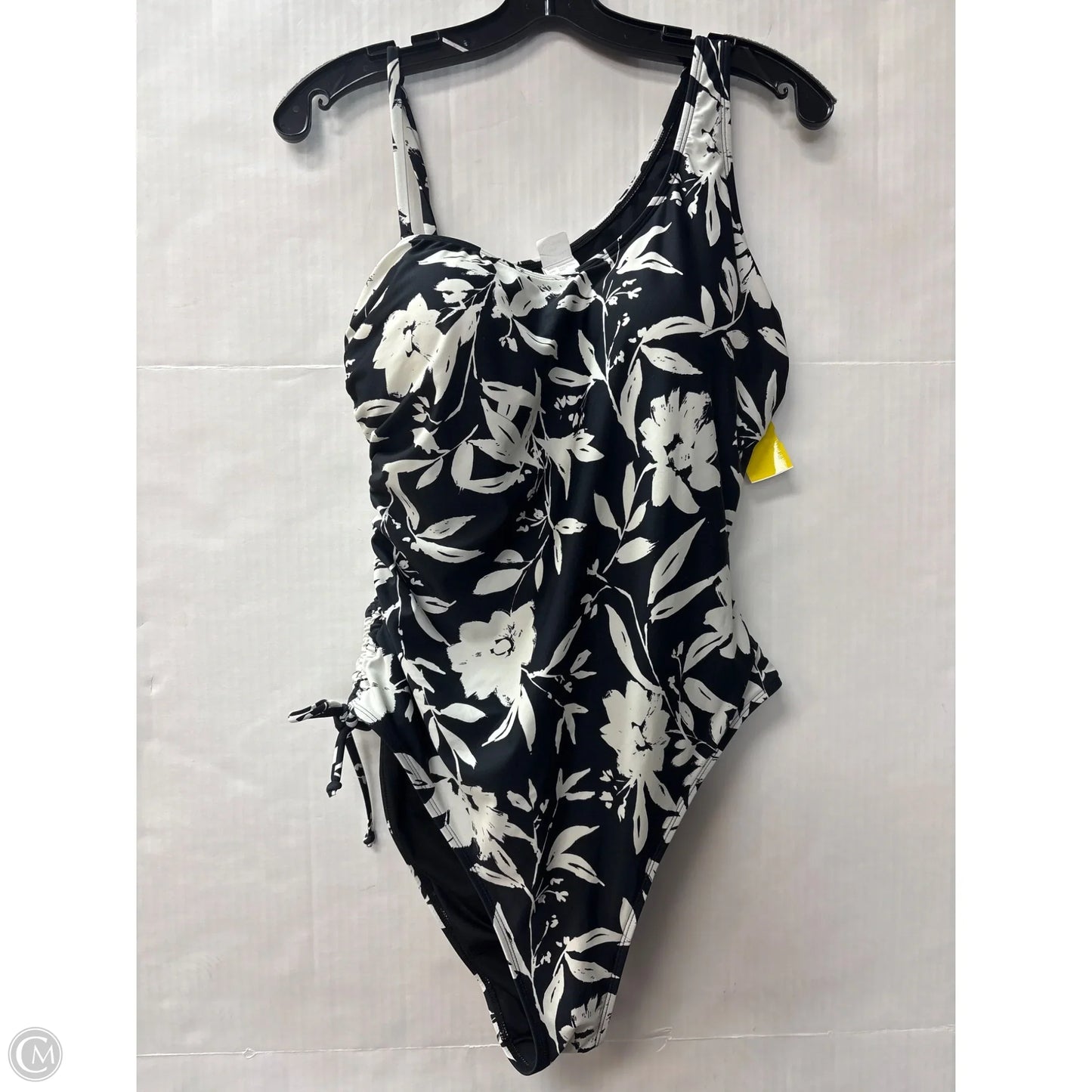 Swimsuit By Cupshe In Black & White, Size: Xl