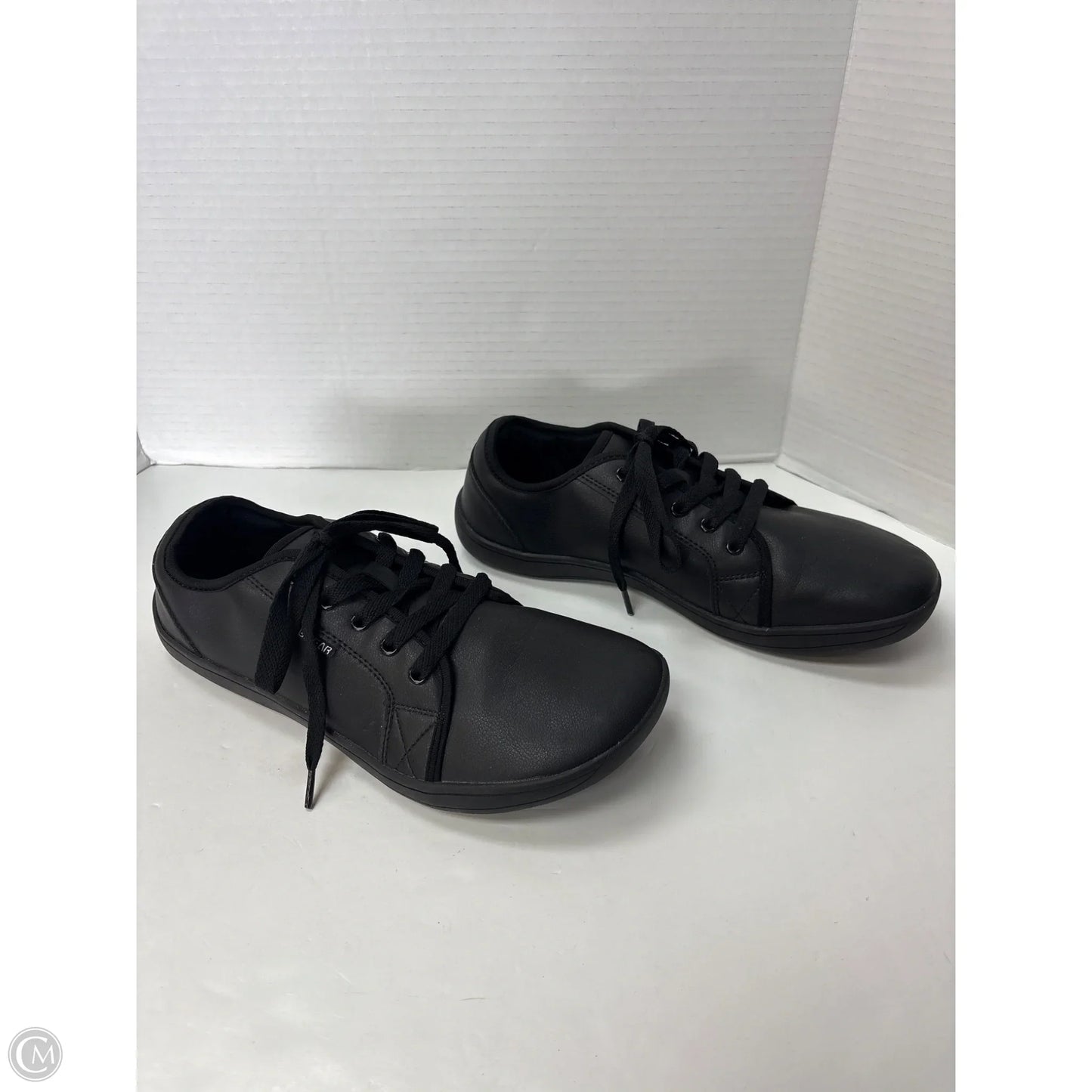 Shoes Sneakers By Clothes Mentor In Black, Size: 12