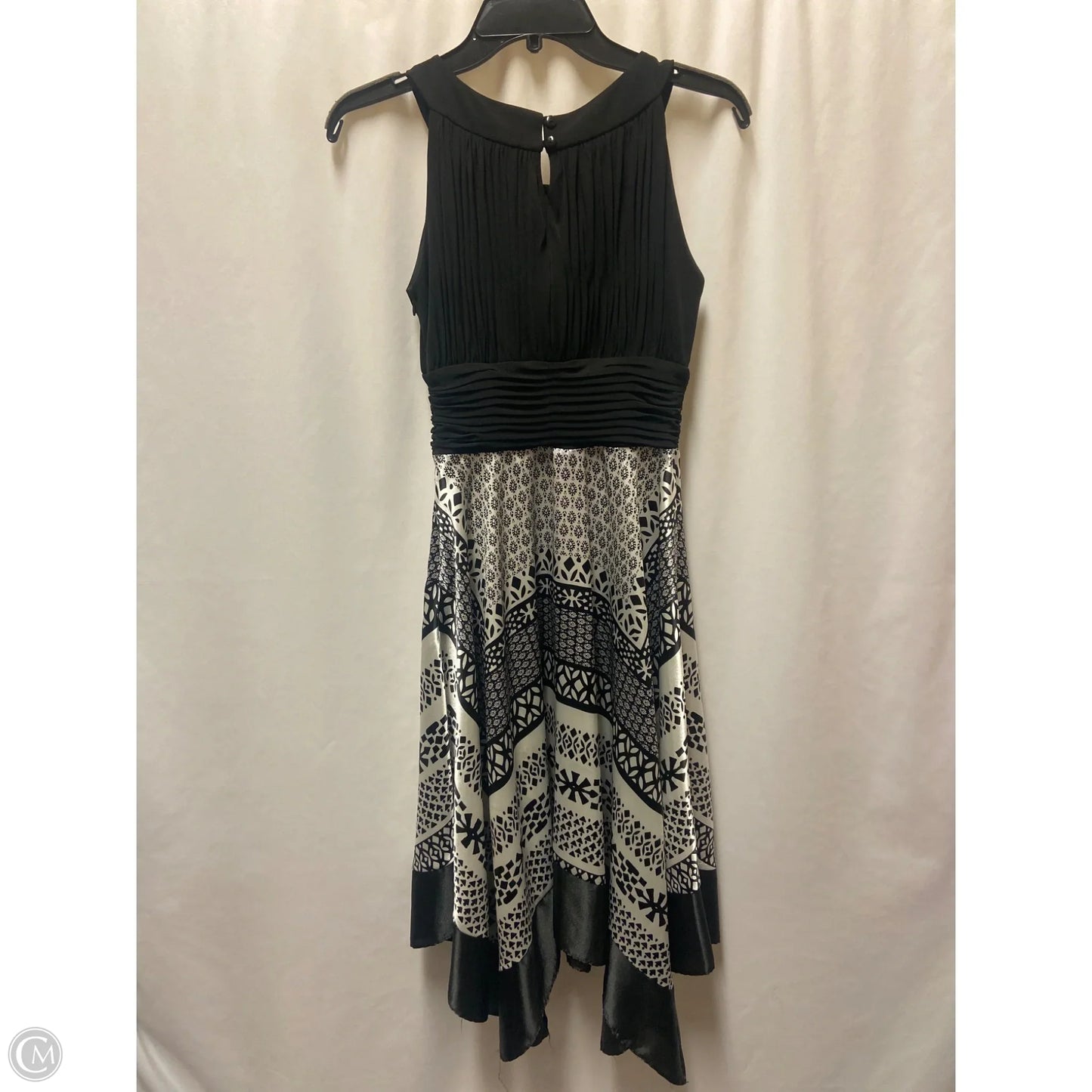 Dress Casual Midi By Clothes Mentor In Black, Size: S