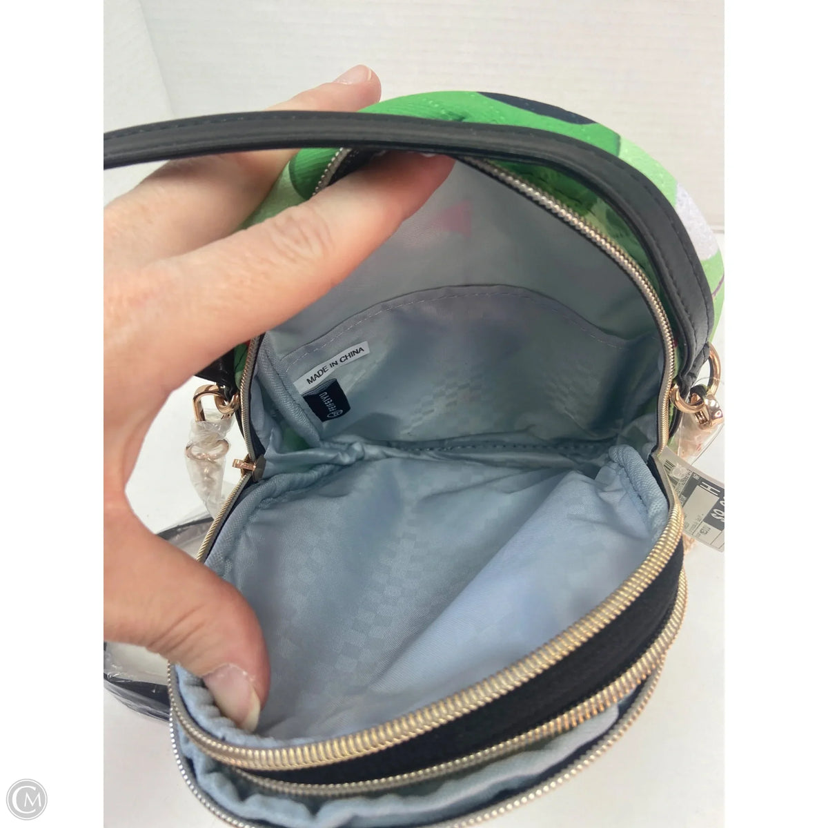Crossbody By Clothes Mentor, Size: Medium