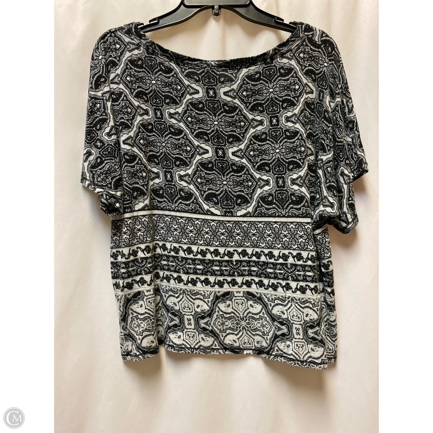 Top Short Sleeve By Cato In Black, Size: Xl