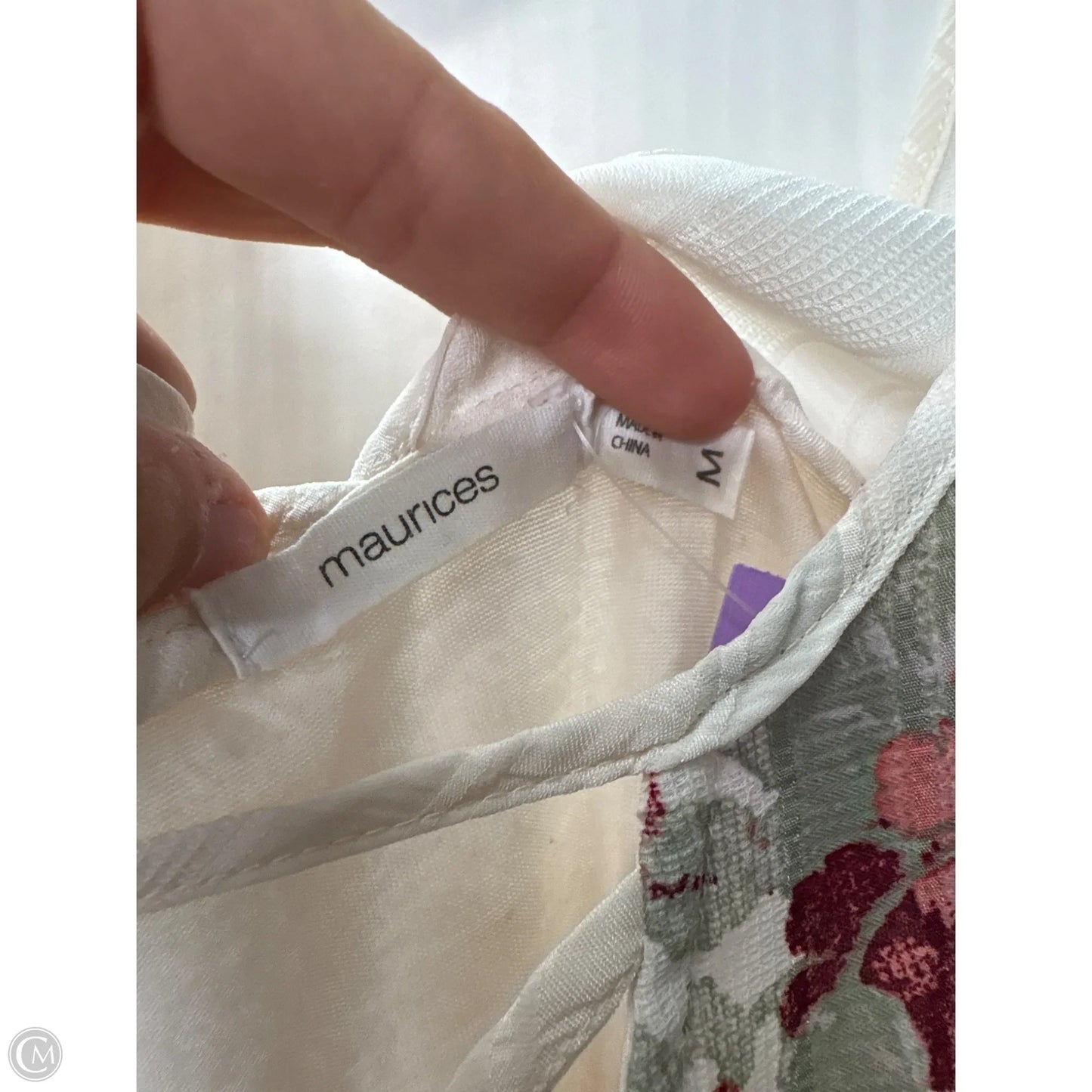 Top Short Sleeve By Maurices In White, Size: M