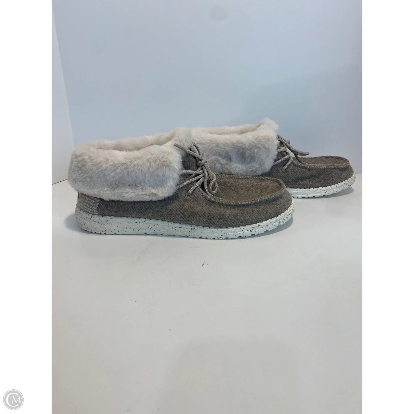 Shoes Flats By Hey Dude In Grey, Size: 10