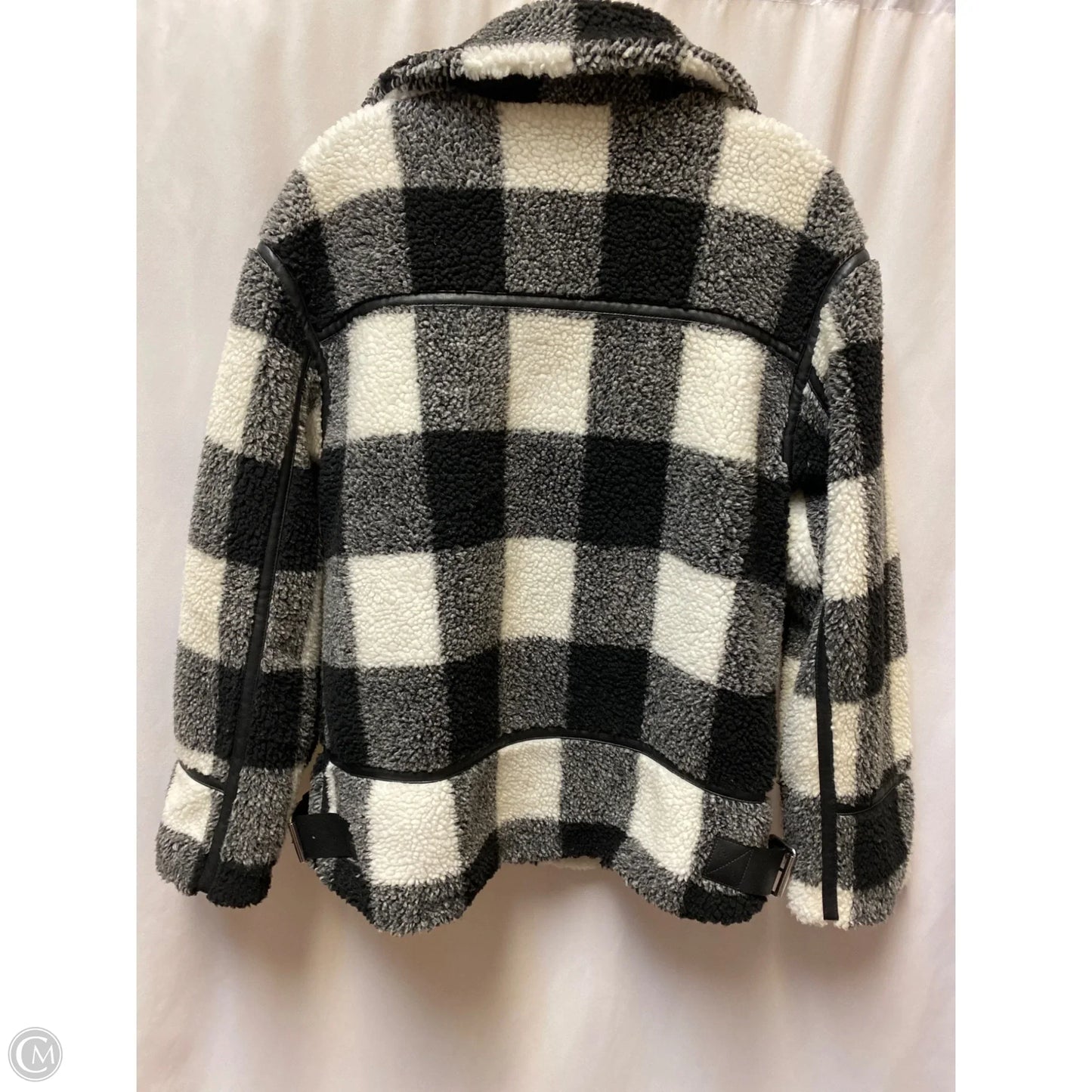 Coat Faux Fur & Sherpa By Clothes Mentor In Black & White, Size: M