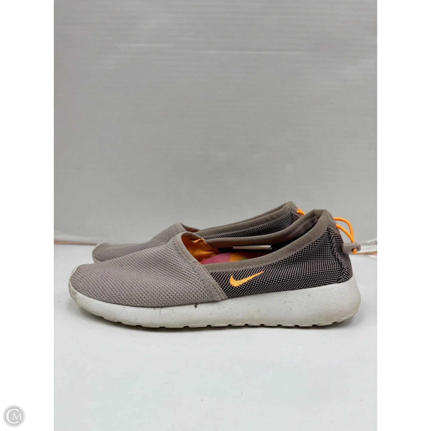 Shoes Athletic By Nike In Tan, Size: 8