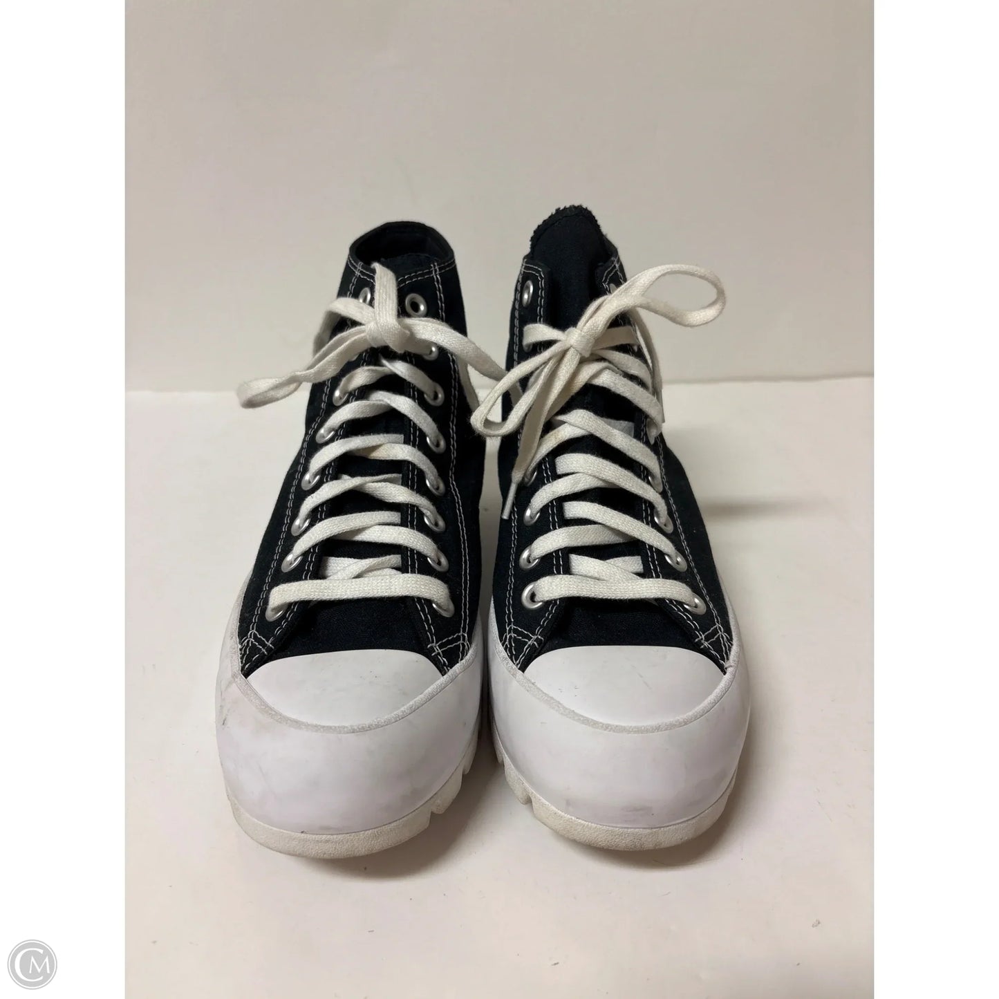 Shoes Sneakers By Converse In Black & White, Size: 10