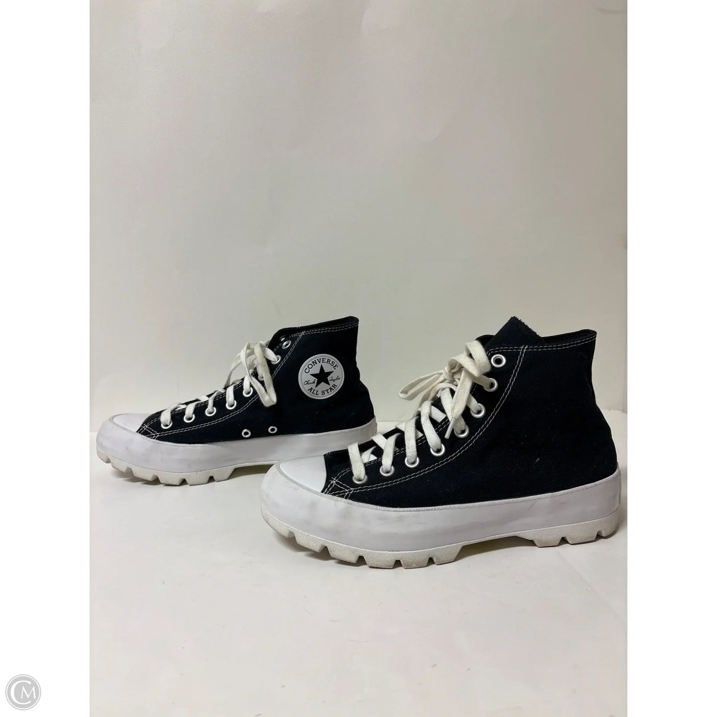 Shoes Sneakers By Converse In Black & White, Size: 10