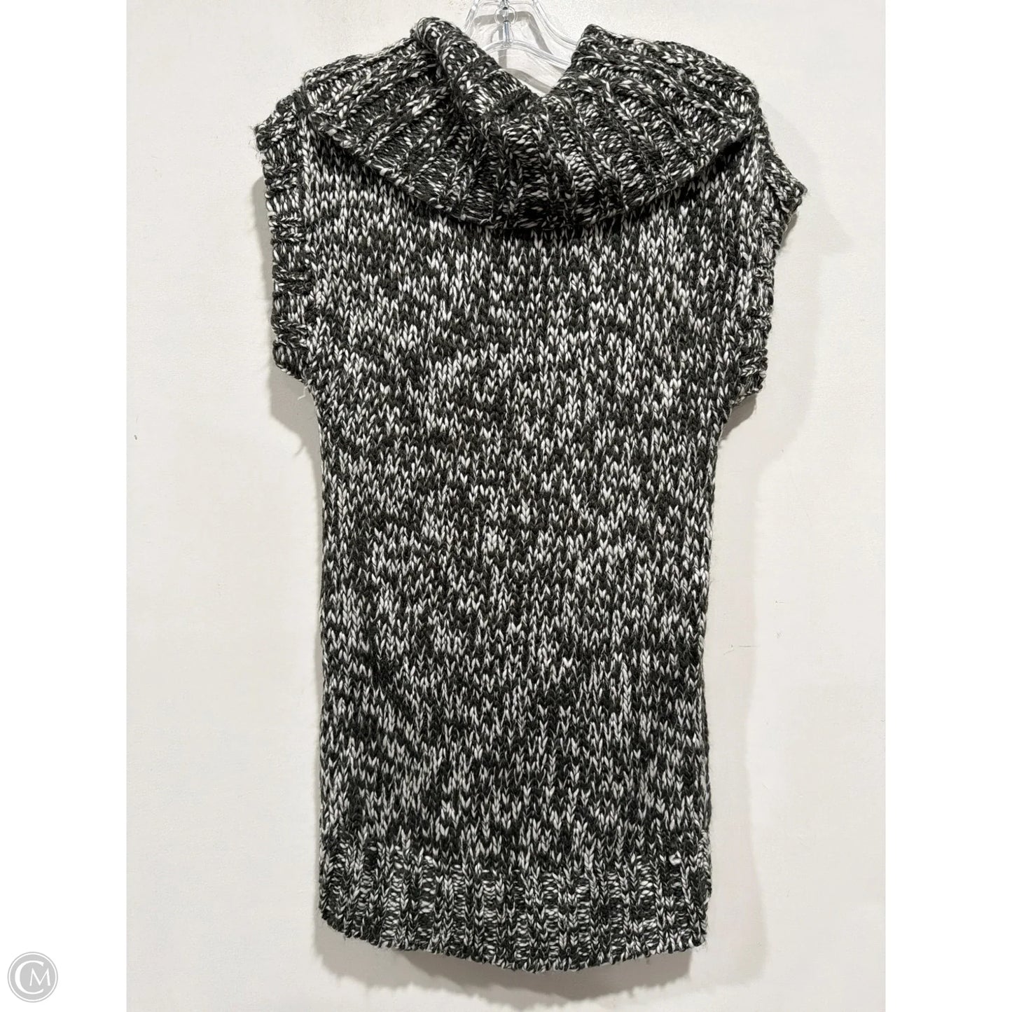 Sweater By Mudd In Grey, Size: L