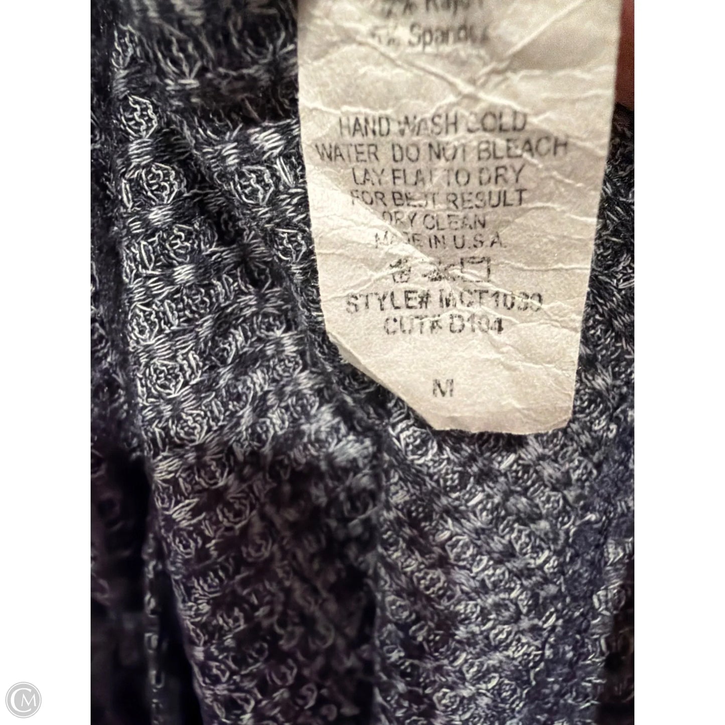 Top Long Sleeve By Clothes Mentor In Navy, Size: M