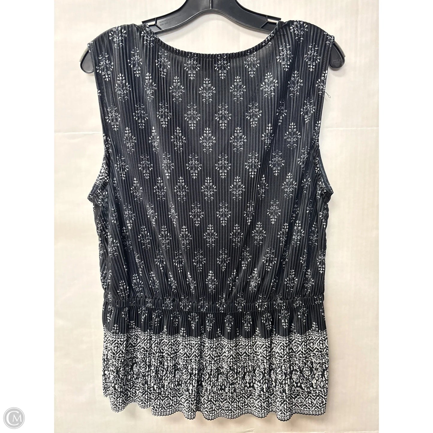 Top Sleeveless By Fever In Black, Size: L