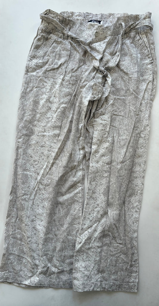 Pants Chinos & Khakis By rewash  Size: 16