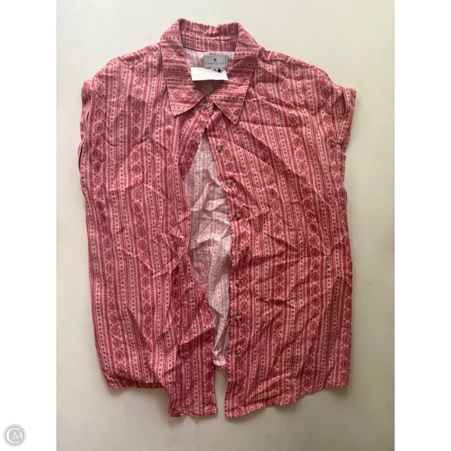 Top Short Sleeve By True Craft In Red, Size: M