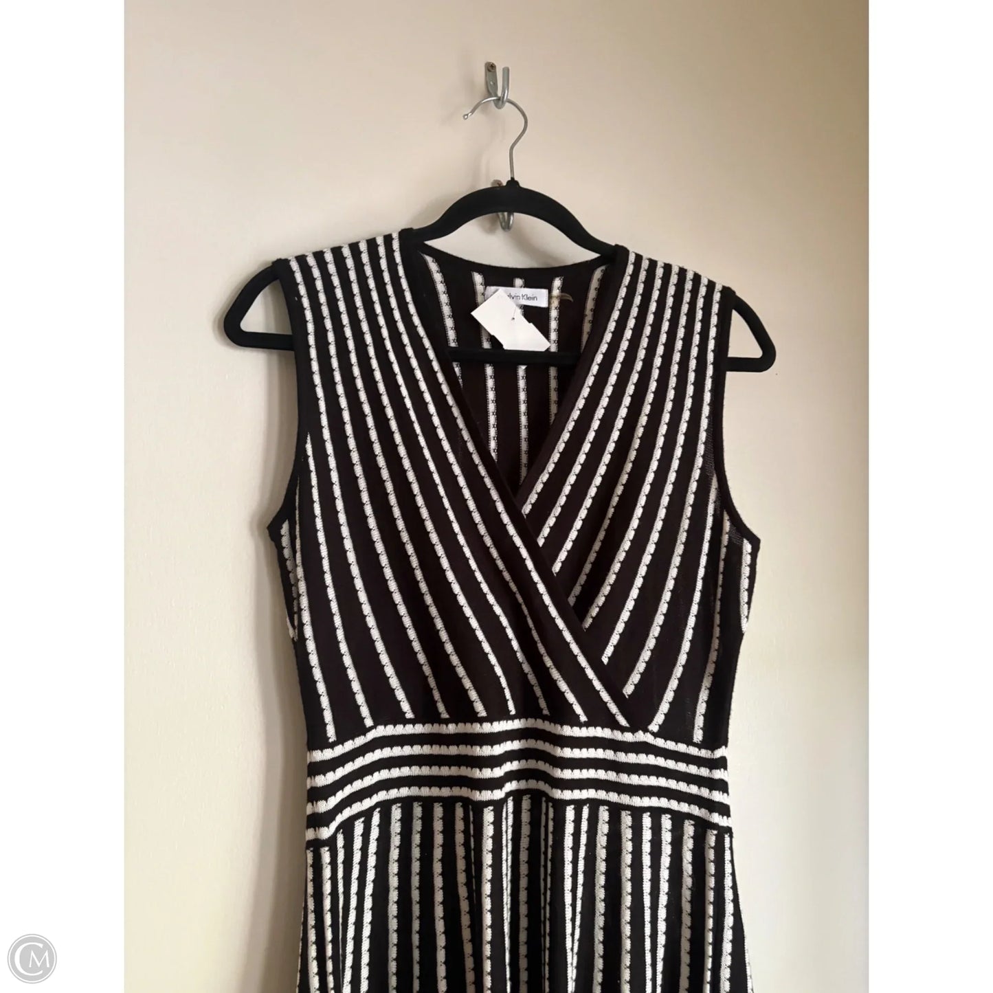 Dress Casual Midi By Calvin Klein In Striped Pattern, Size: M