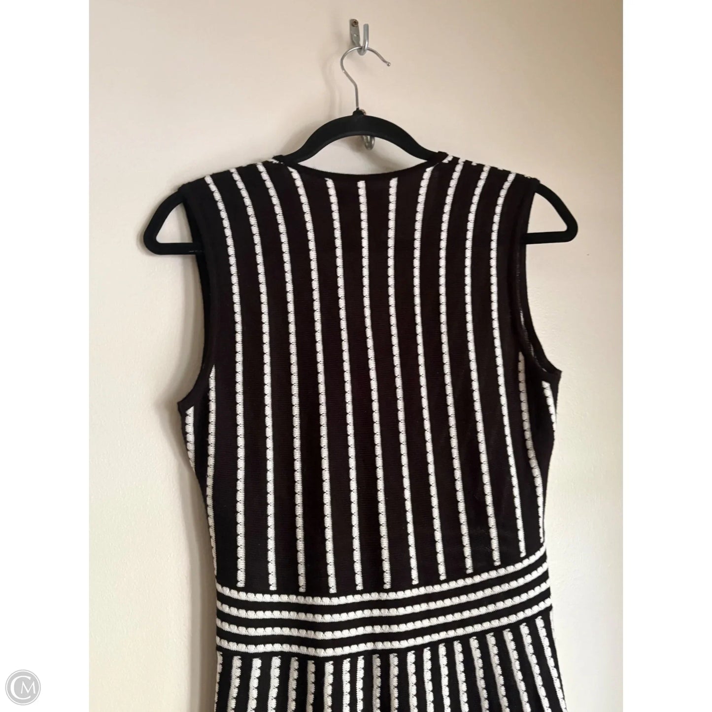 Dress Casual Midi By Calvin Klein In Striped Pattern, Size: M