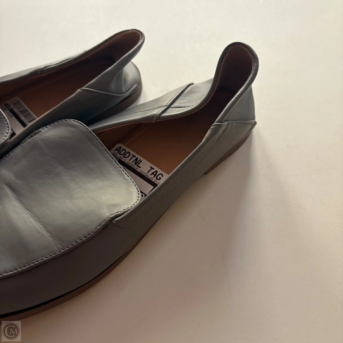 Shoes Flats By Cato In Grey, Size: 11