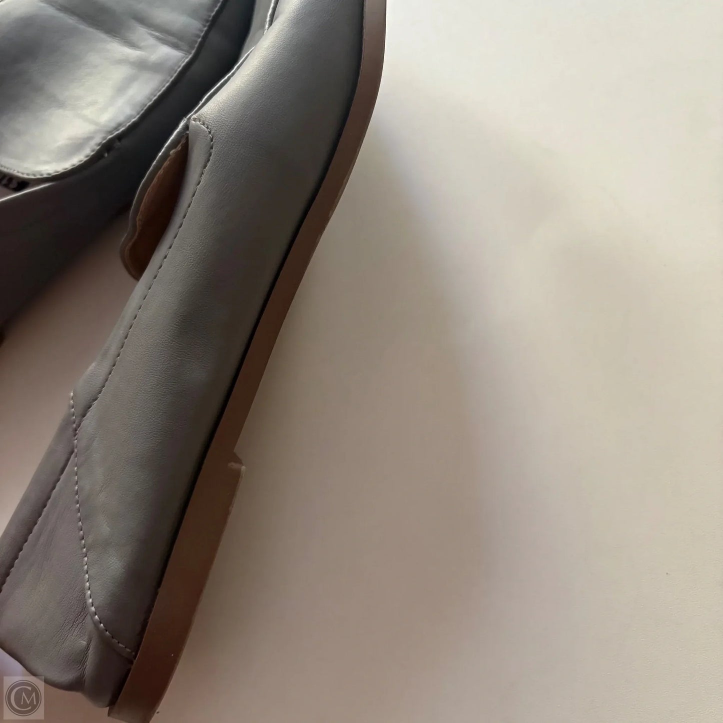 Shoes Flats By Cato In Grey, Size: 11