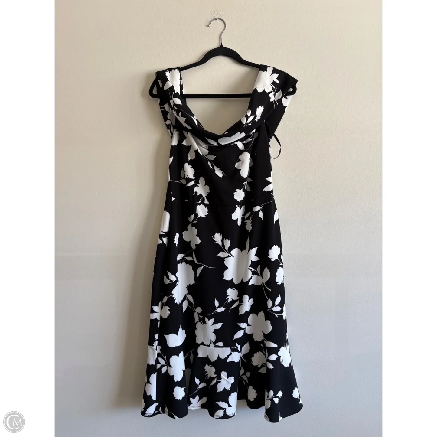 Pants Dress By iNDERO In Plaid Pattern, Size: L