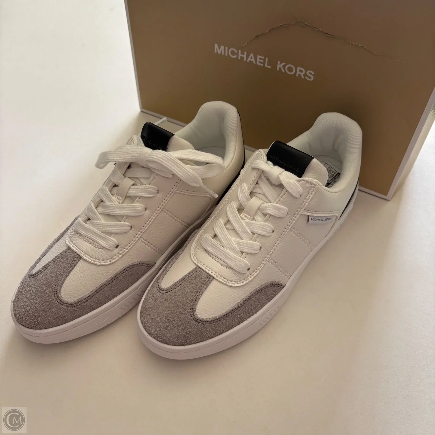 Shoes Designer By Michael Kors In White, Size: 6