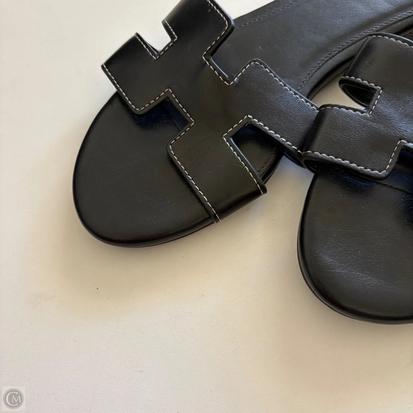 Sandals Flip Flops By Crown And Ivy In Black, Size: 7