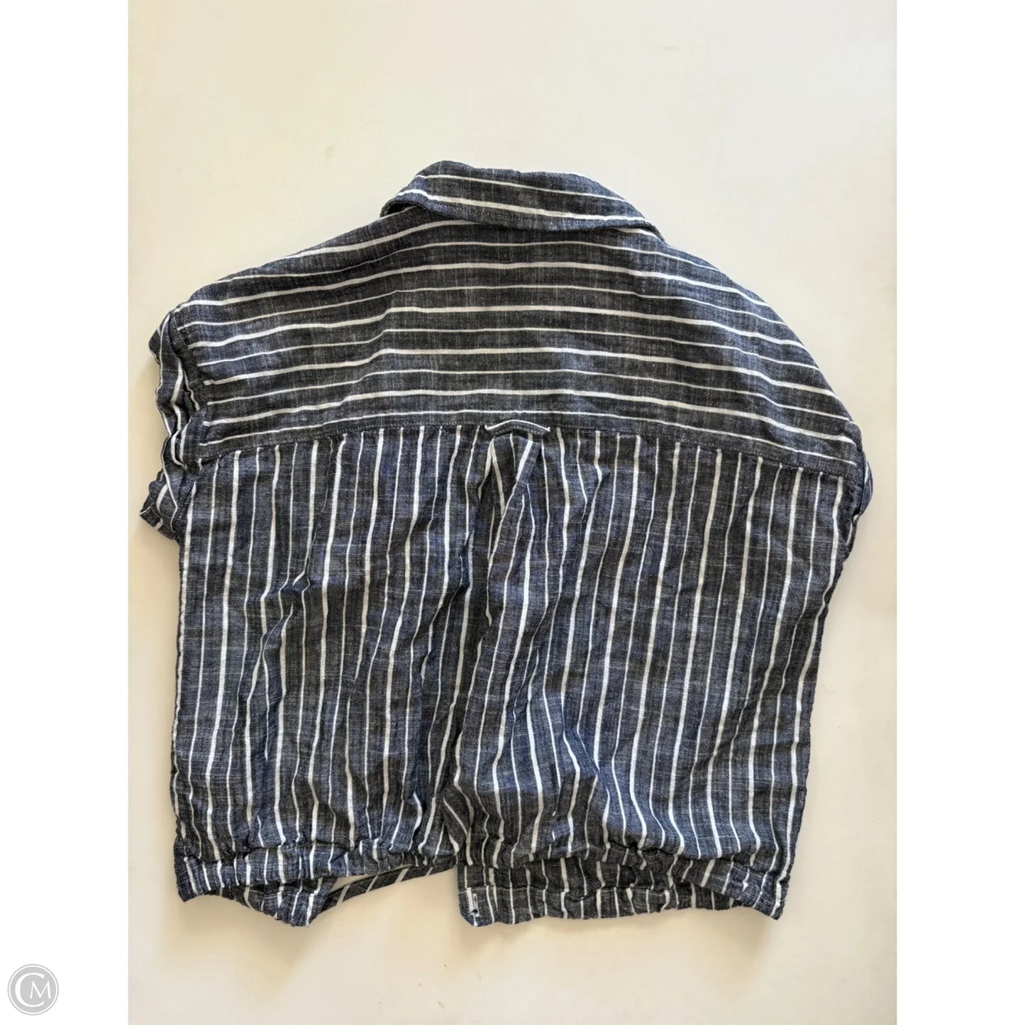 Top Short Sleeve By Time And Tru In Striped Pattern, Size: M