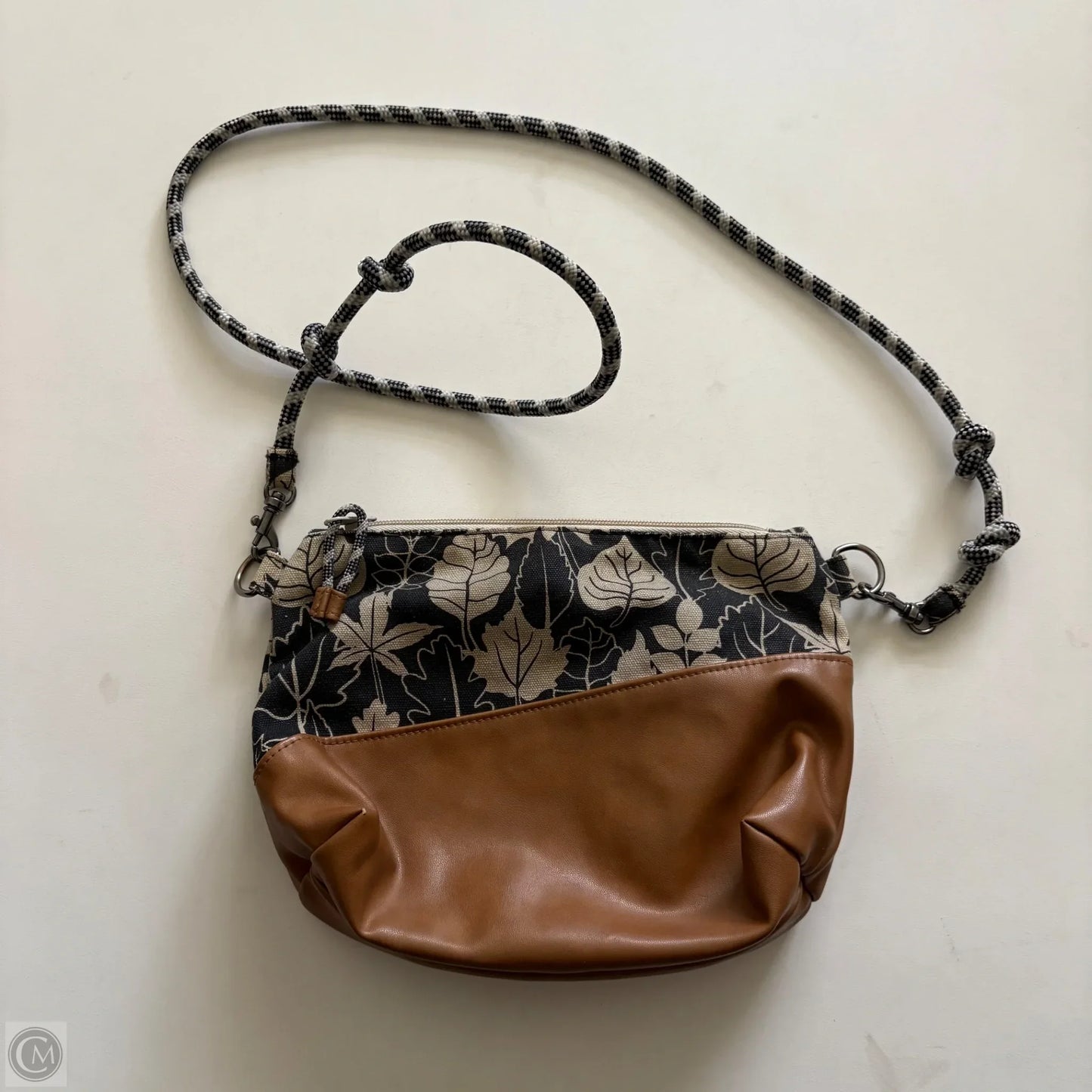 Crossbody By Kavu, Size: Small
