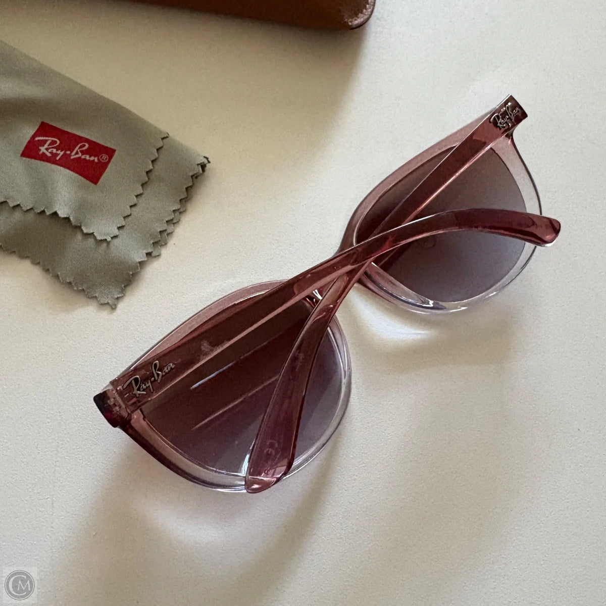 Sunglasses Designer By Ray Ban, Size: Medium