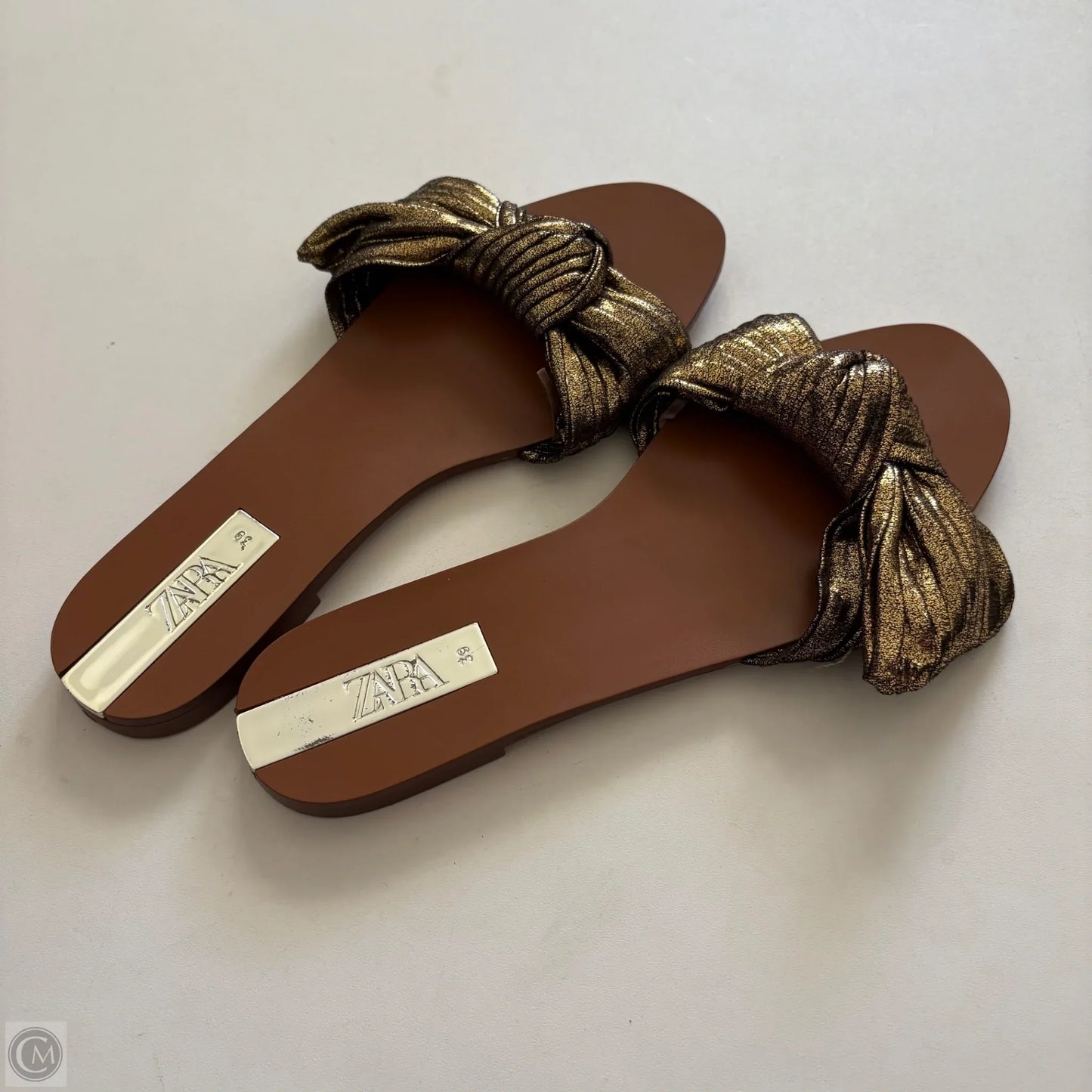 Sandals Flats By Zara In Gold & Tan, Size: 8.5