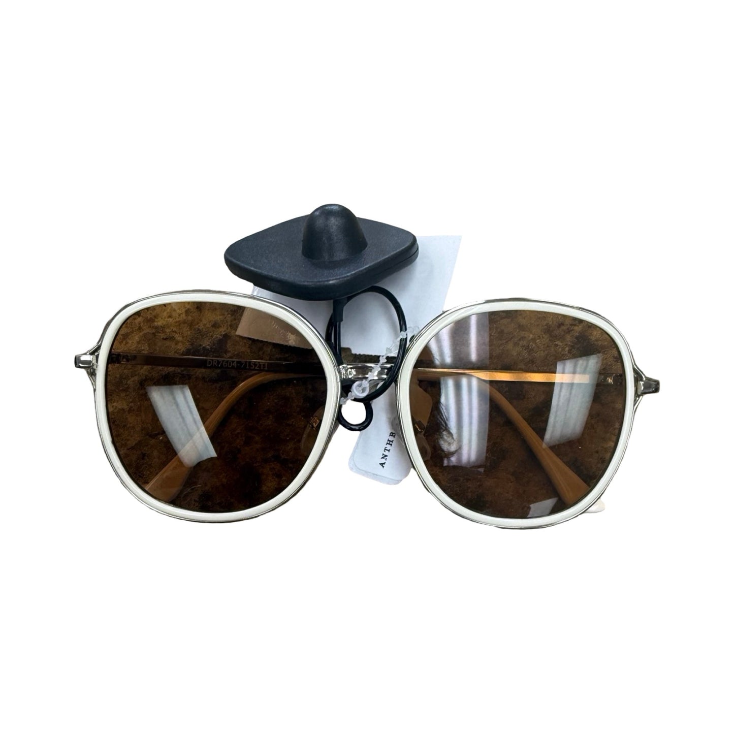 Sunglasses By Anthropologie In Cream, Size: