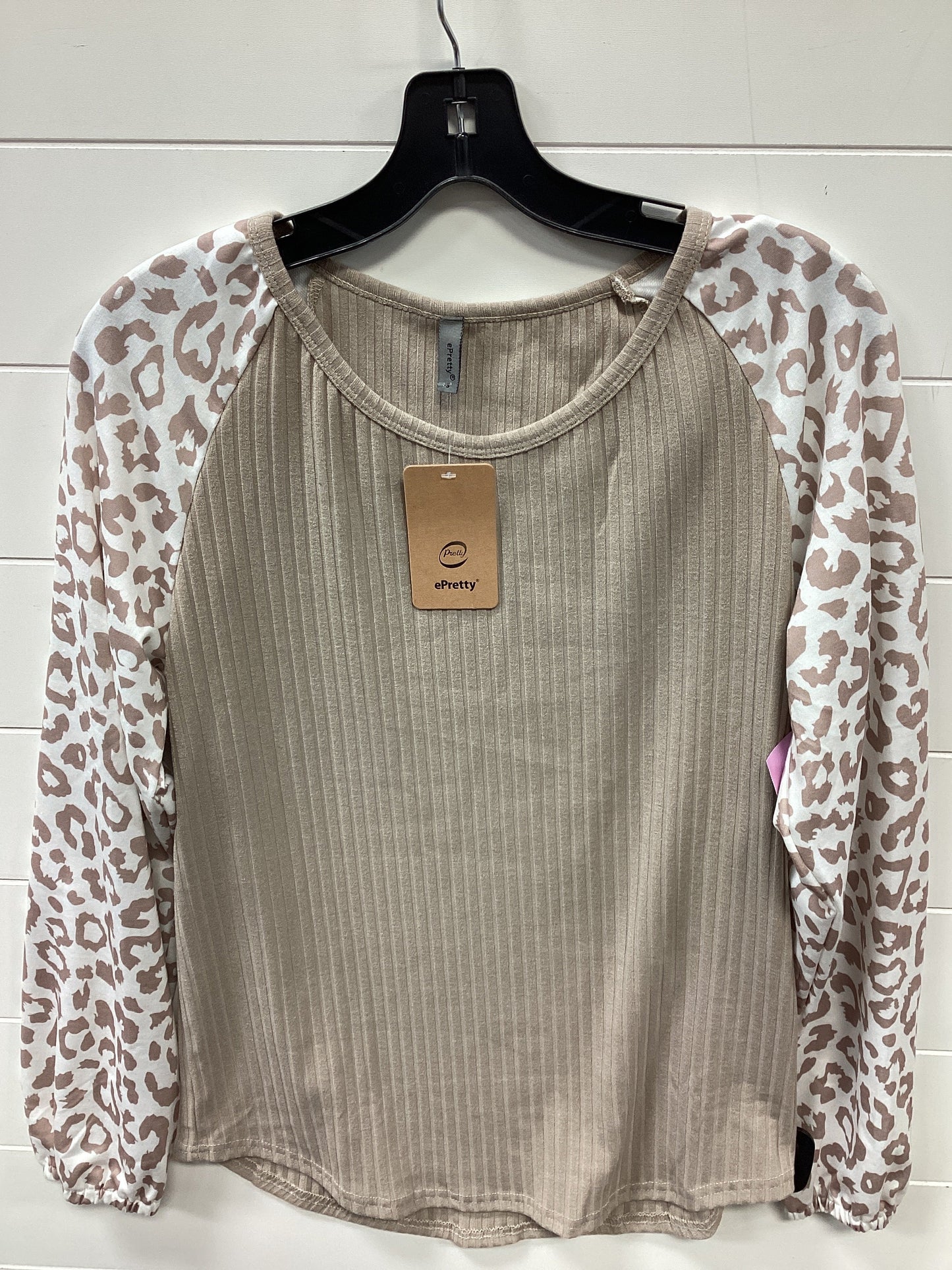 Top Ls By Clothes Mentor In Cream & Tan, Size:S