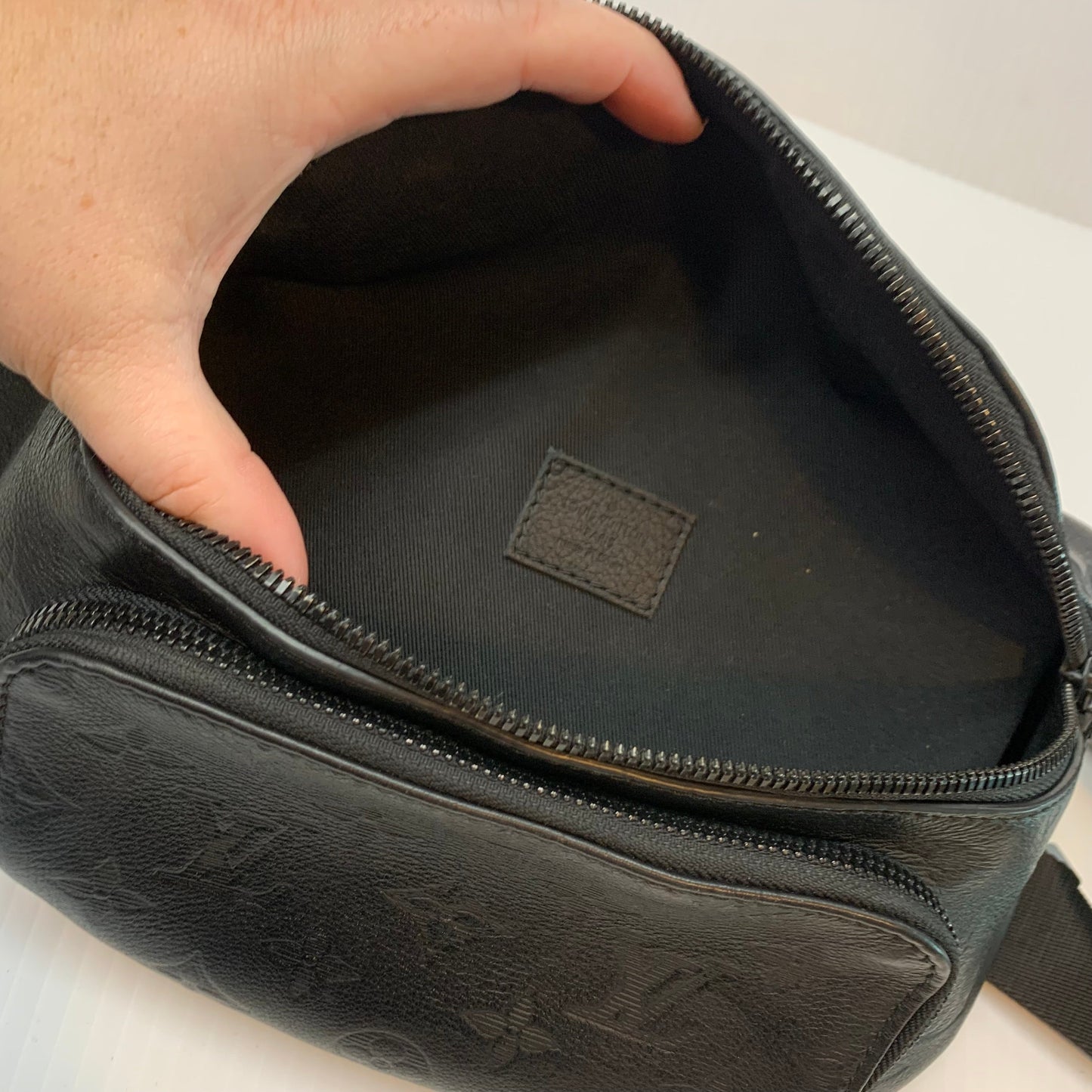 Rush Bum Bag Luxury Designer By Louis Vuitton, Size: Small