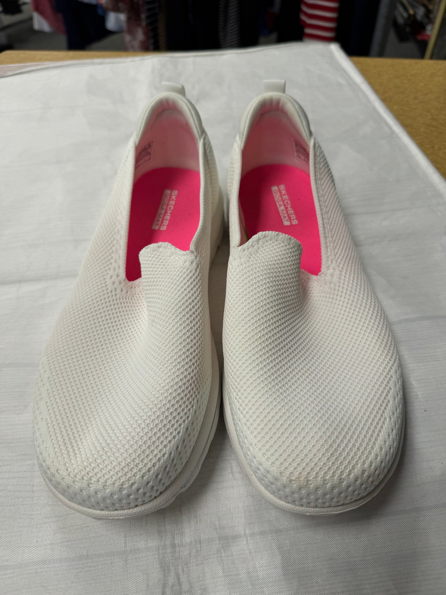 Shoes Athletic By Skechers In White, Size:8.5