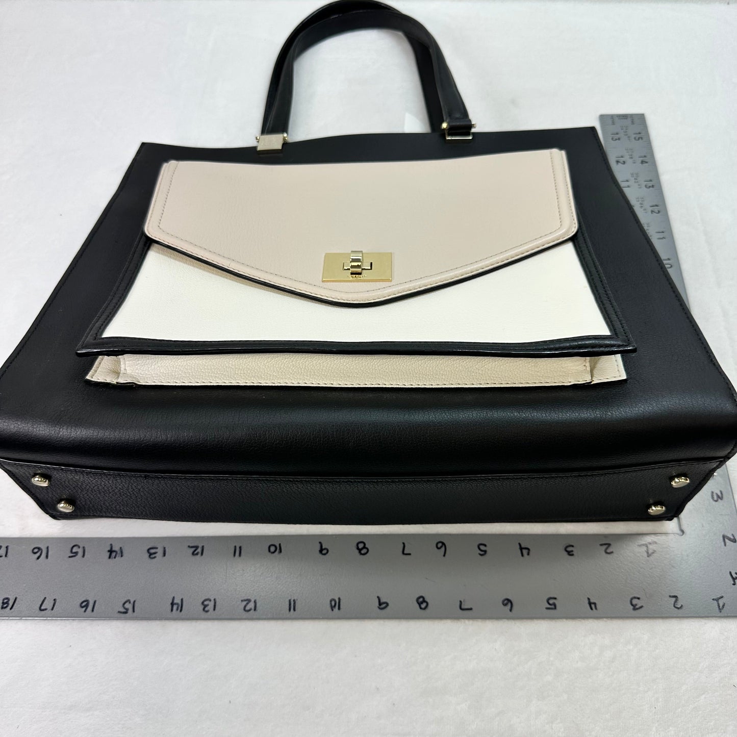 Handbag Designer By Kate Spade, Size: Large