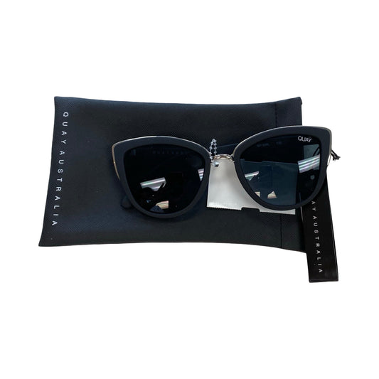 Sunglasses By Quay In Black, Size:
