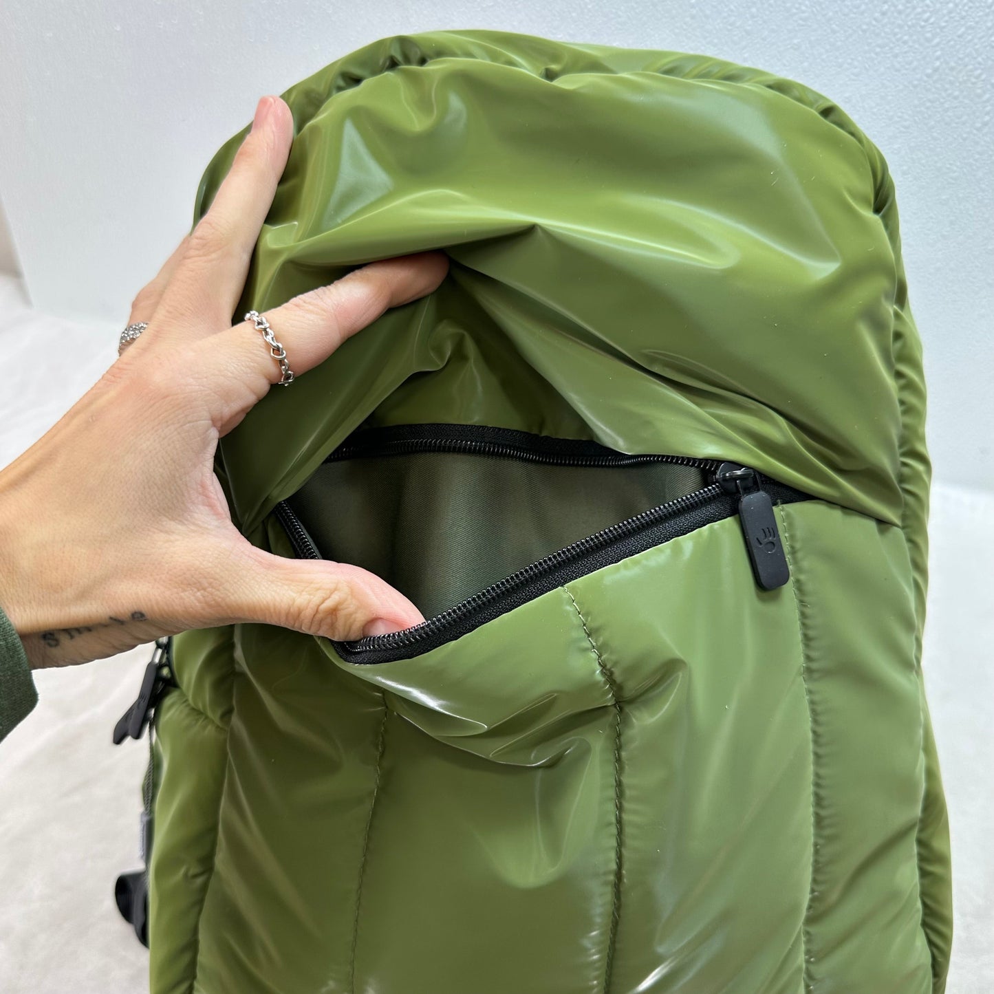 Backpack By Bearpaw, Size: Medium