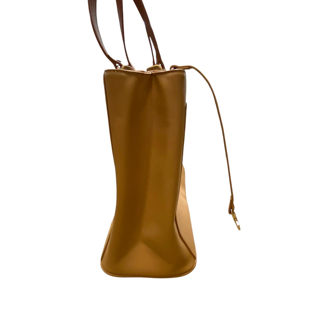 Handbag By Cmc In Tan, Size:Large
